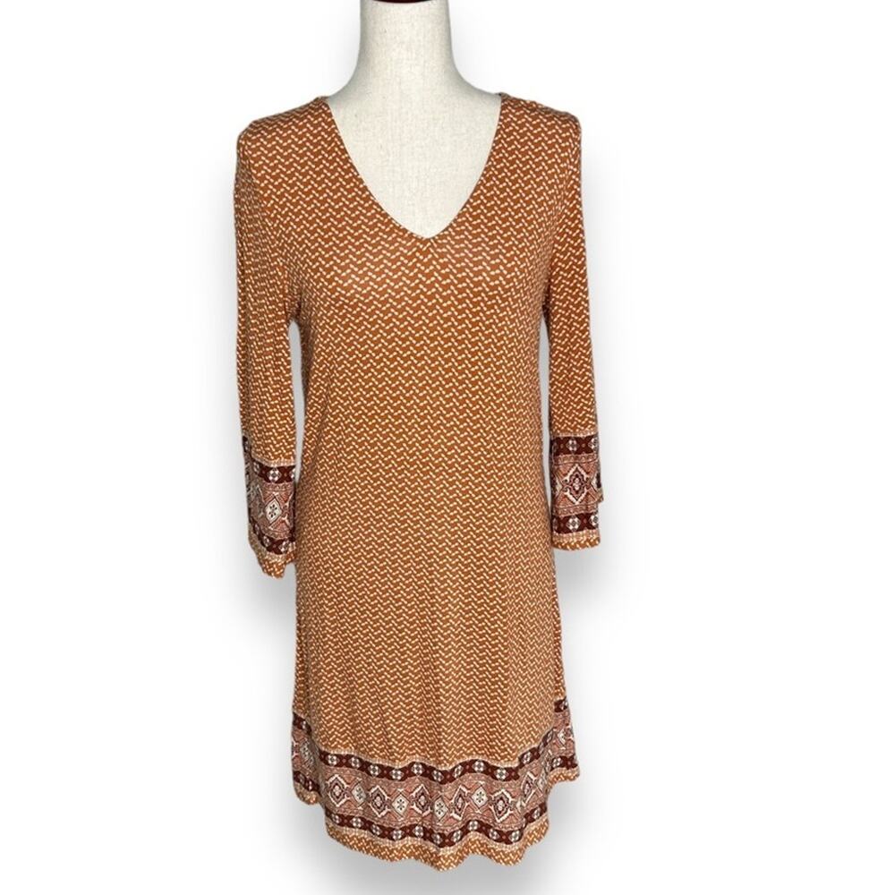 Skies are blue orange printed dress SZ small boho stretch short open back Casual